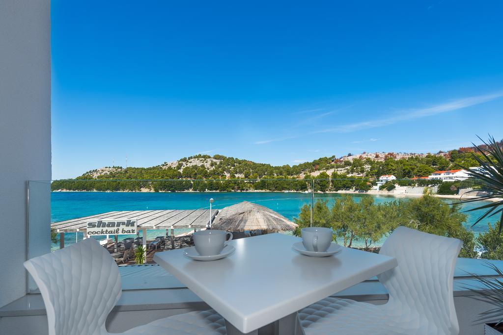 Apartments & Rooms Shark Zaboric Buitenkant foto