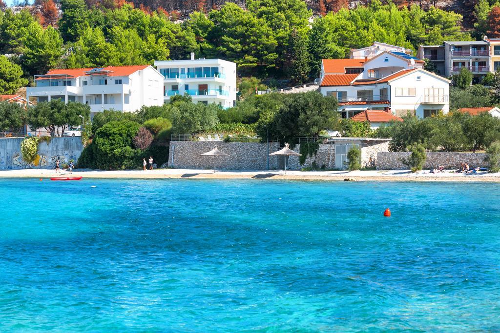 Apartments & Rooms Shark Zaboric Buitenkant foto