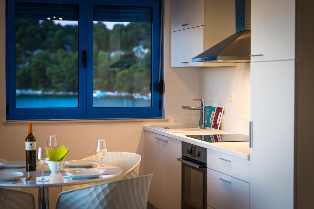 Apartments & Rooms Shark Zaboric Buitenkant foto