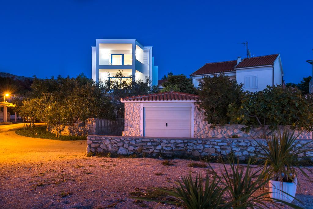 Apartments & Rooms Shark Zaboric Buitenkant foto