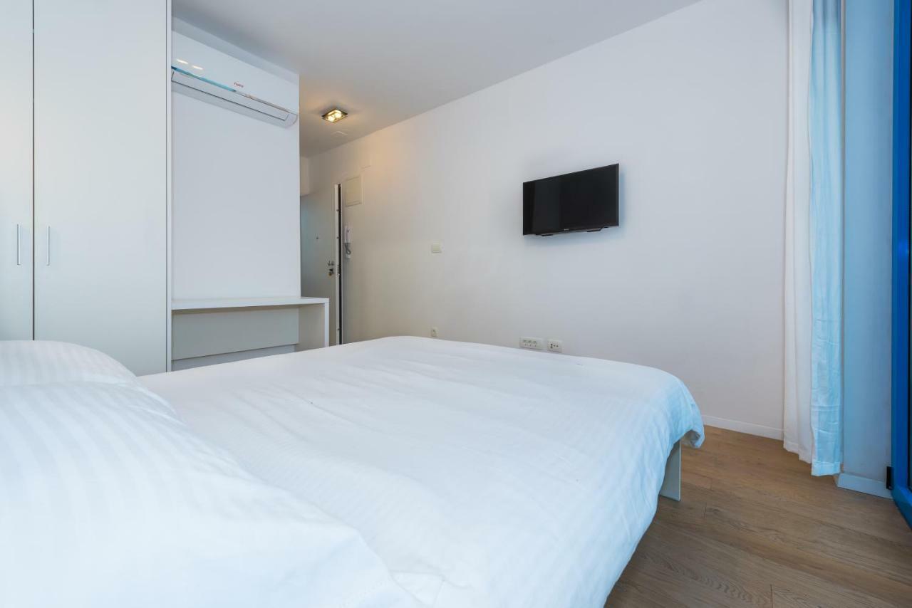 Apartments & Rooms Shark Zaboric Buitenkant foto